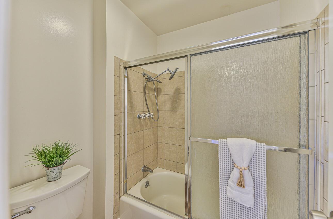 Detail Gallery Image 29 of 40 For 249 Forest Ridge Rd #9,  Monterey,  CA 93940 - 2 Beds | 2/1 Baths