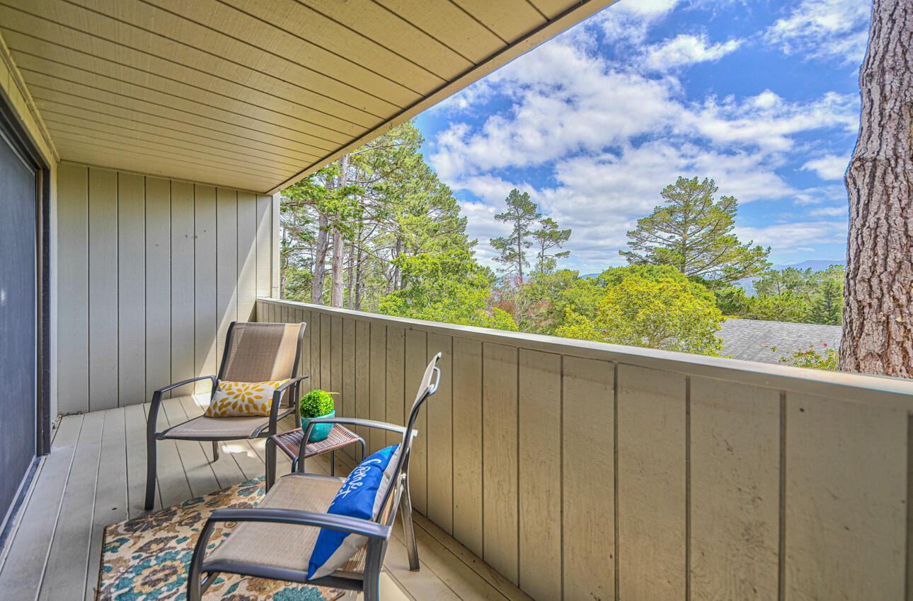Detail Gallery Image 9 of 40 For 249 Forest Ridge Rd #9,  Monterey,  CA 93940 - 2 Beds | 2/1 Baths
