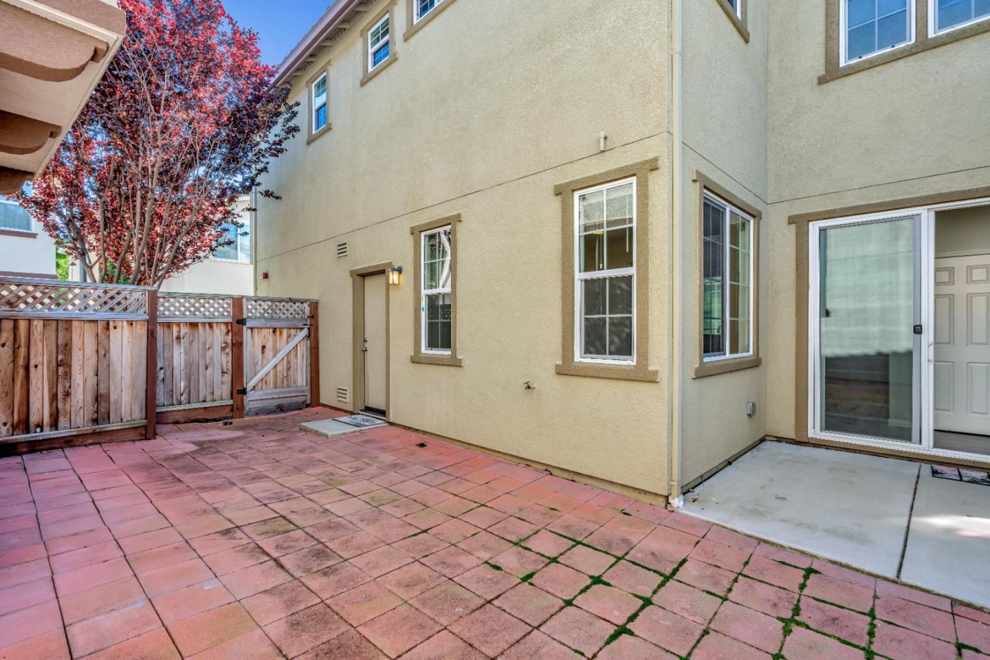 Detail Gallery Image 26 of 31 For 5305 Club Ct, Richmond,  CA 94806 - 3 Beds | 2/1 Baths