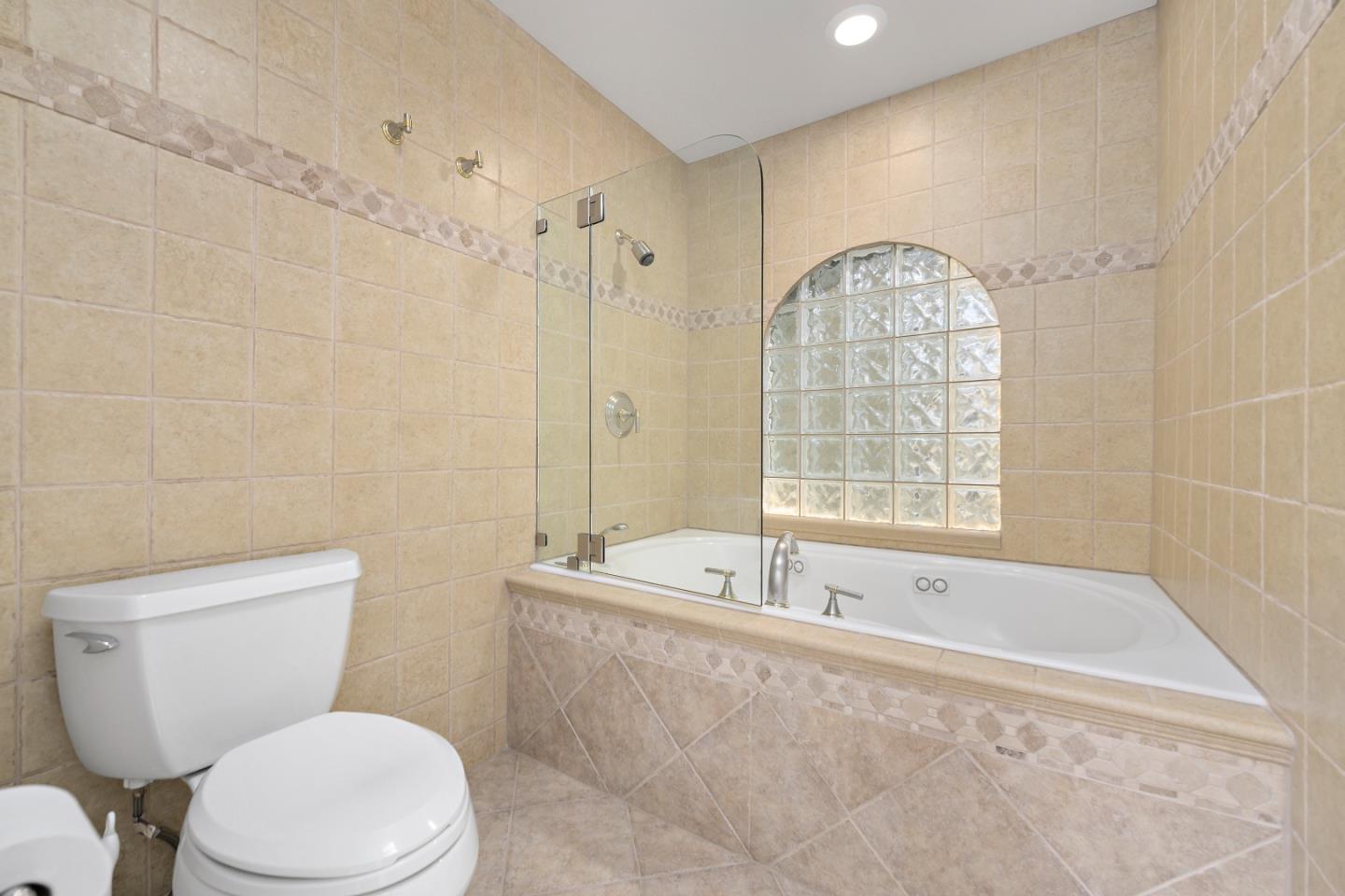 Detail Gallery Image 18 of 27 For 150 Alma St #309,  Menlo Park,  CA 94025 - 2 Beds | 2 Baths