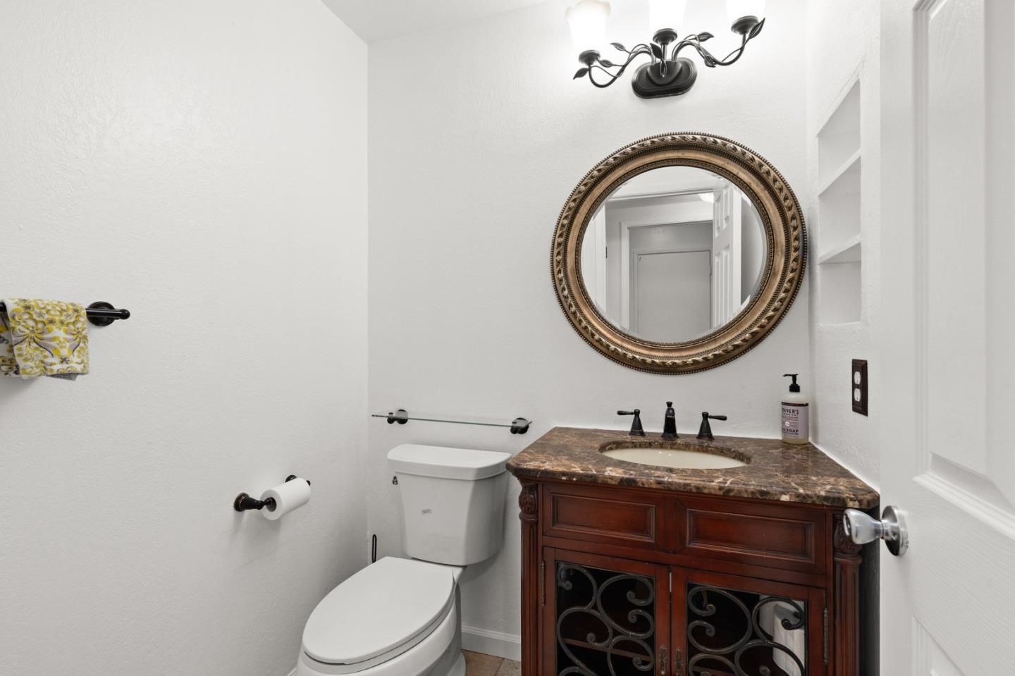 Detail Gallery Image 13 of 52 For 7148 Gruber Ct, San Jose,  CA 95139 - 3 Beds | 2/1 Baths