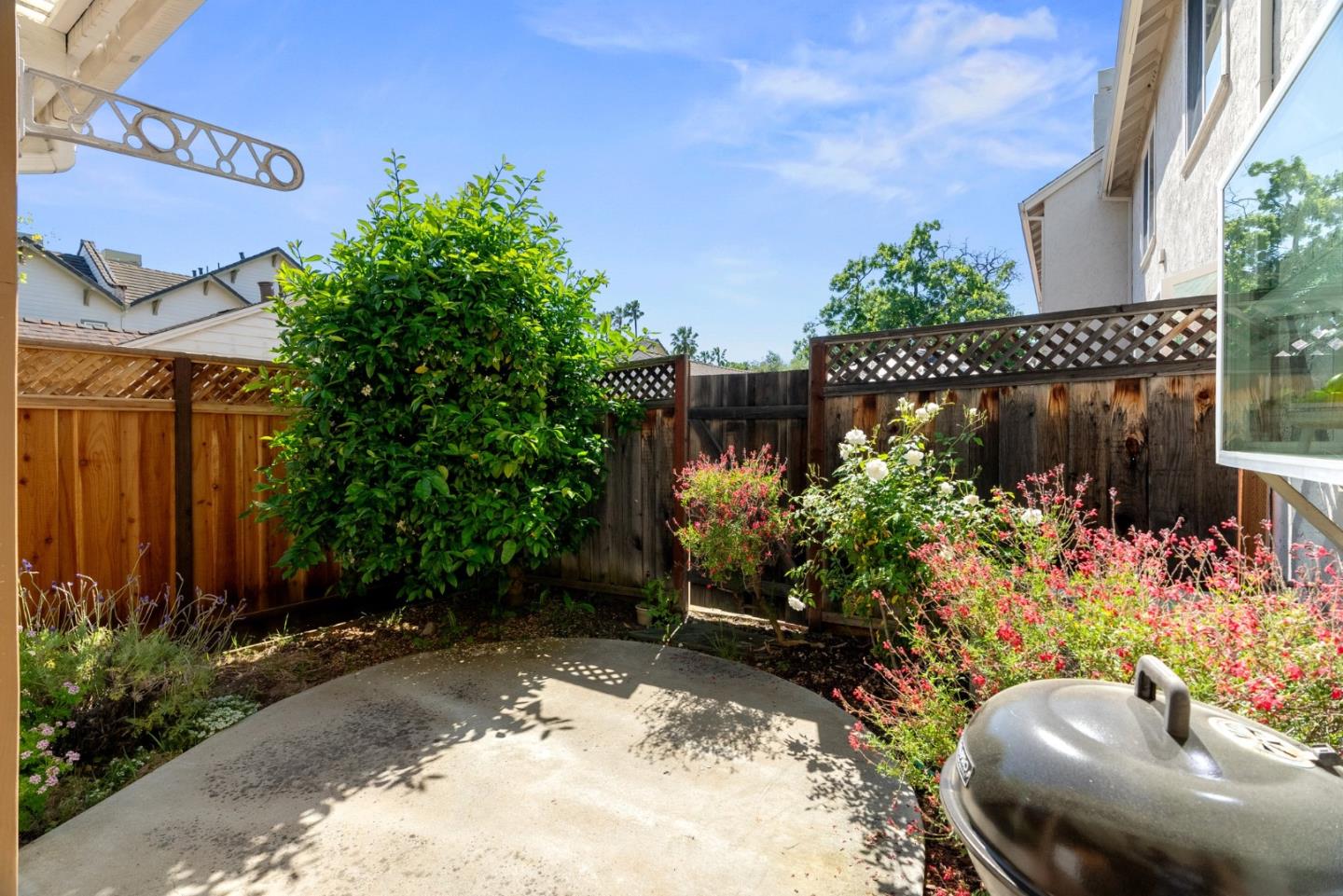 Detail Gallery Image 23 of 26 For 335 Boynton Ave, San Jose,  CA 95117 - 2 Beds | 2/1 Baths