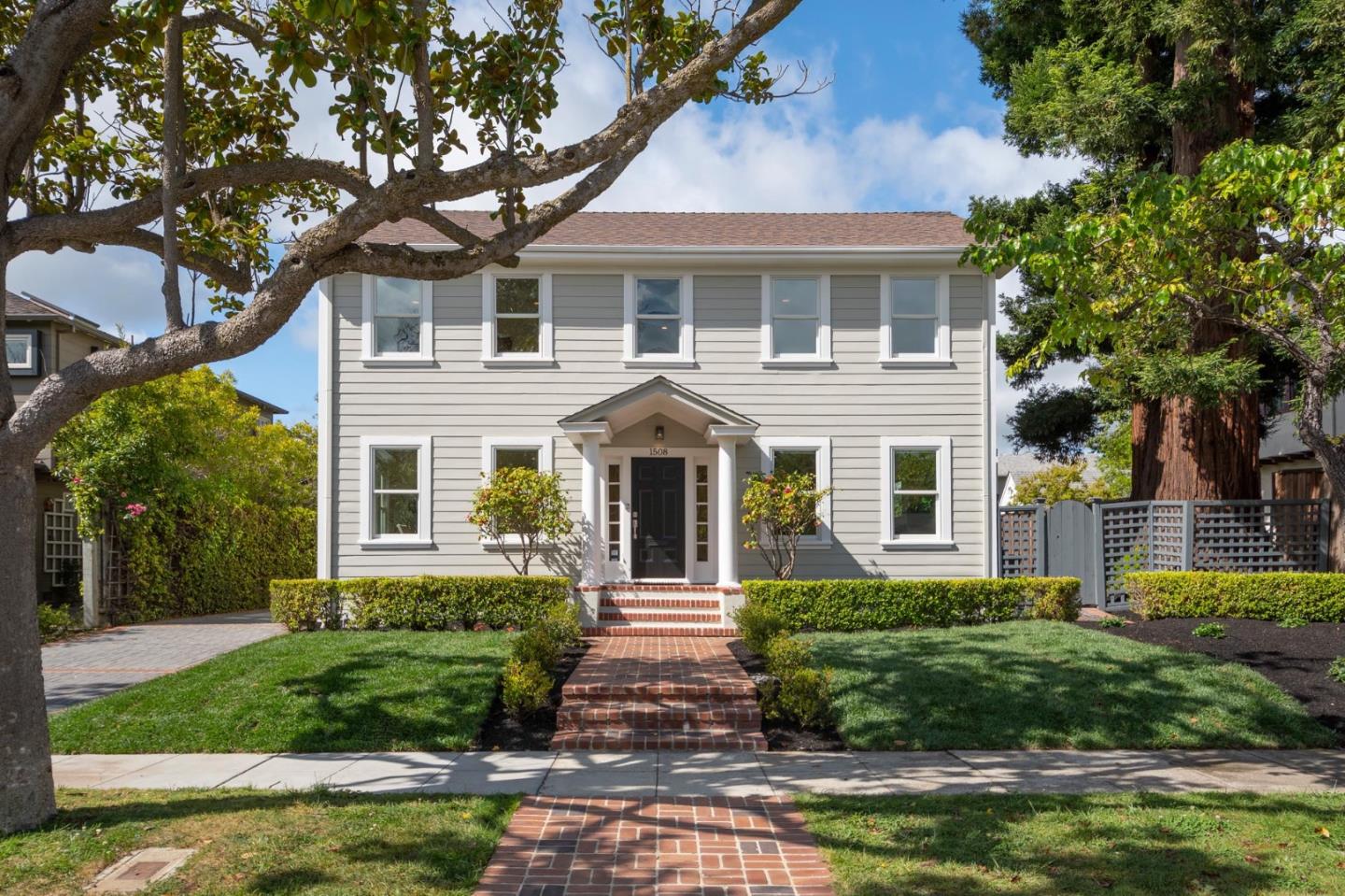 Detail Gallery Image 1 of 37 For 1508 Escobita Ave, Palo Alto,  CA 94306 - 4 Beds | 2/1 Baths