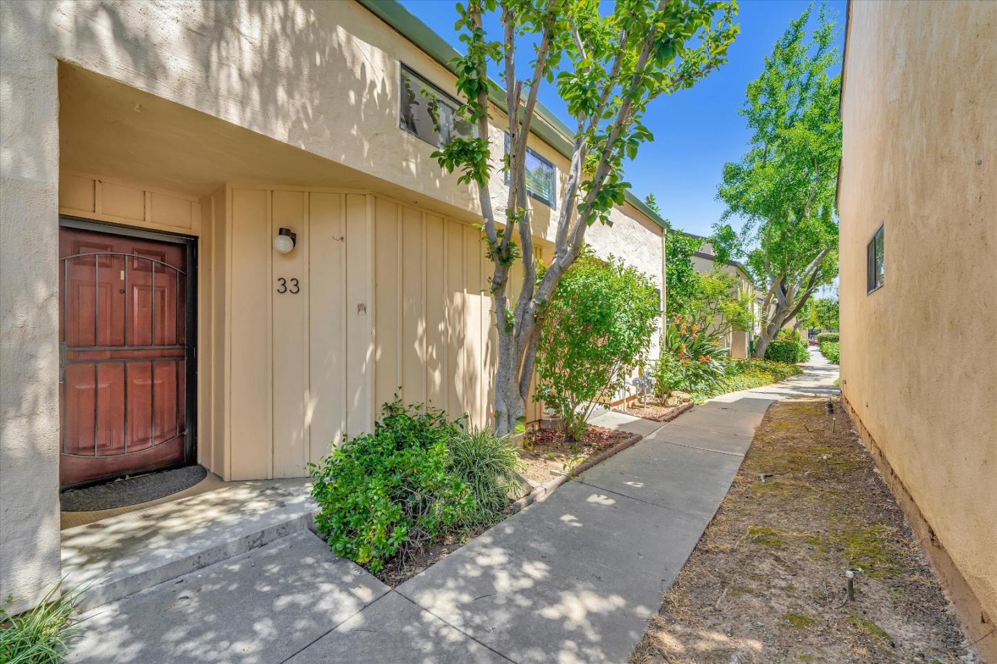 Detail Gallery Image 1 of 27 For 8105 Kern Ave #33,  Gilroy,  CA 95020 - 2 Beds | 1/1 Baths