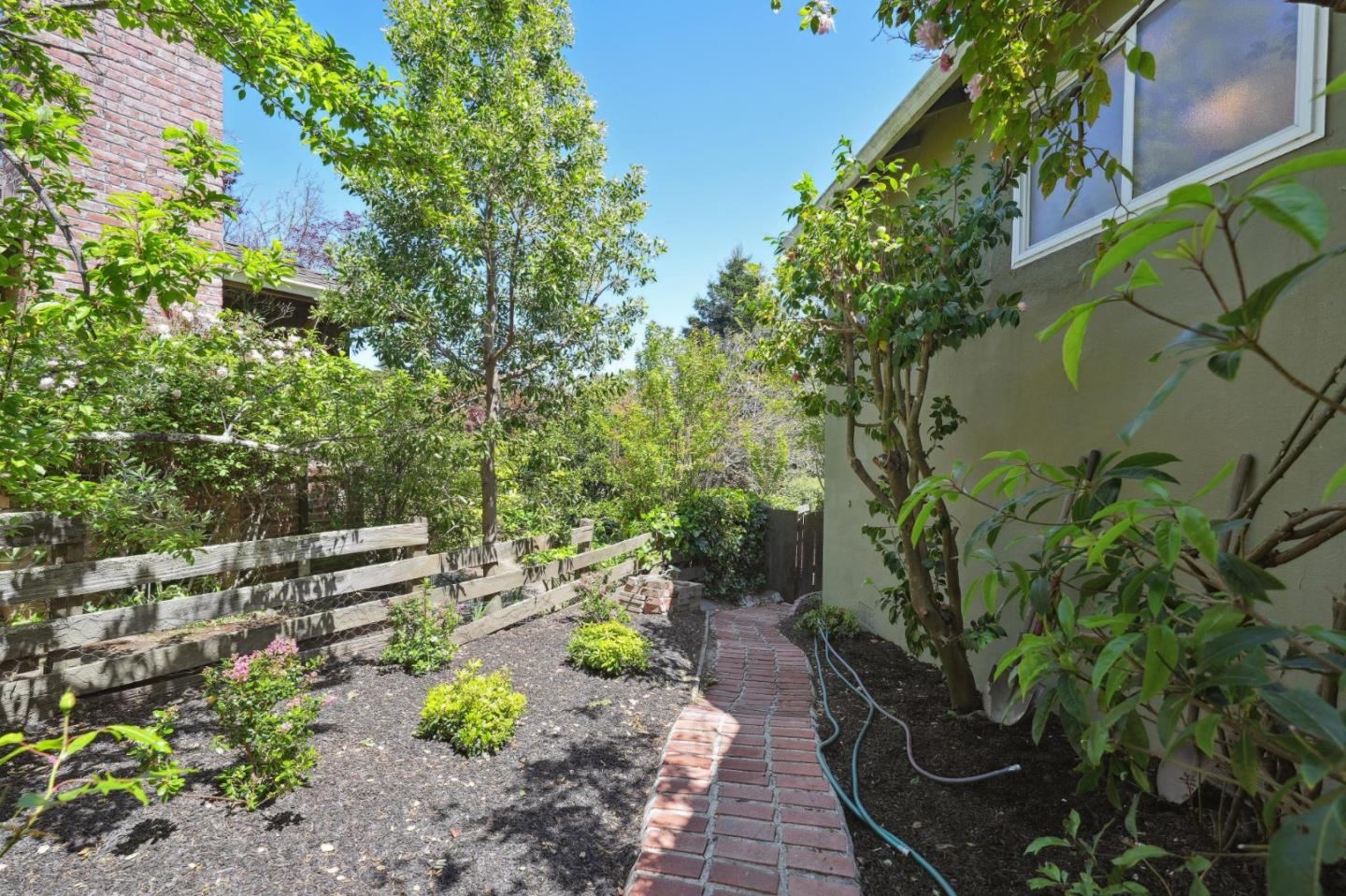 Detail Gallery Image 72 of 84 For 107 Valdeflores Dr, Burlingame,  CA 94010 - 3 Beds | 2 Baths