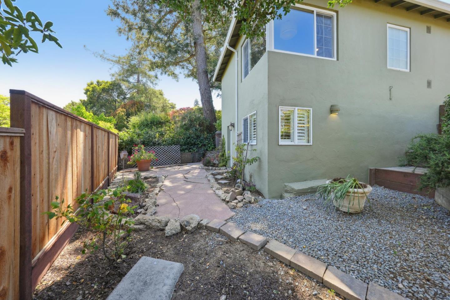 Detail Gallery Image 74 of 84 For 107 Valdeflores Dr, Burlingame,  CA 94010 - 3 Beds | 2 Baths