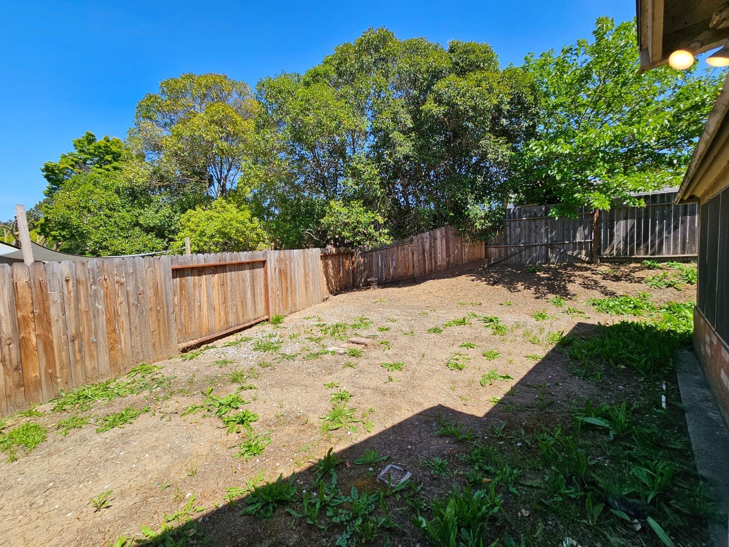 Detail Gallery Image 20 of 25 For 120 Edgehill Ct, Vallejo,  CA 94589 - 3 Beds | 2 Baths