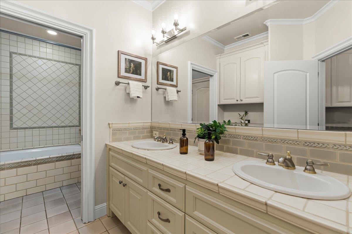 Detail Gallery Image 37 of 82 For 1457 Richards Ave, San Jose,  CA 95125 - 4 Beds | 2/1 Baths