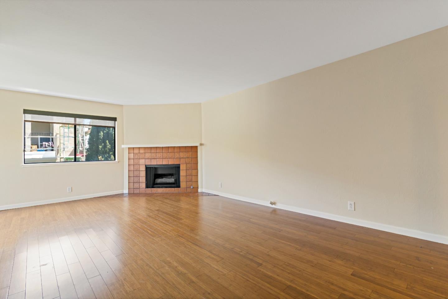 Detail Gallery Image 11 of 46 For 775 Chestnut St #17,  San Carlos,  CA 94070 - 1 Beds | 1 Baths