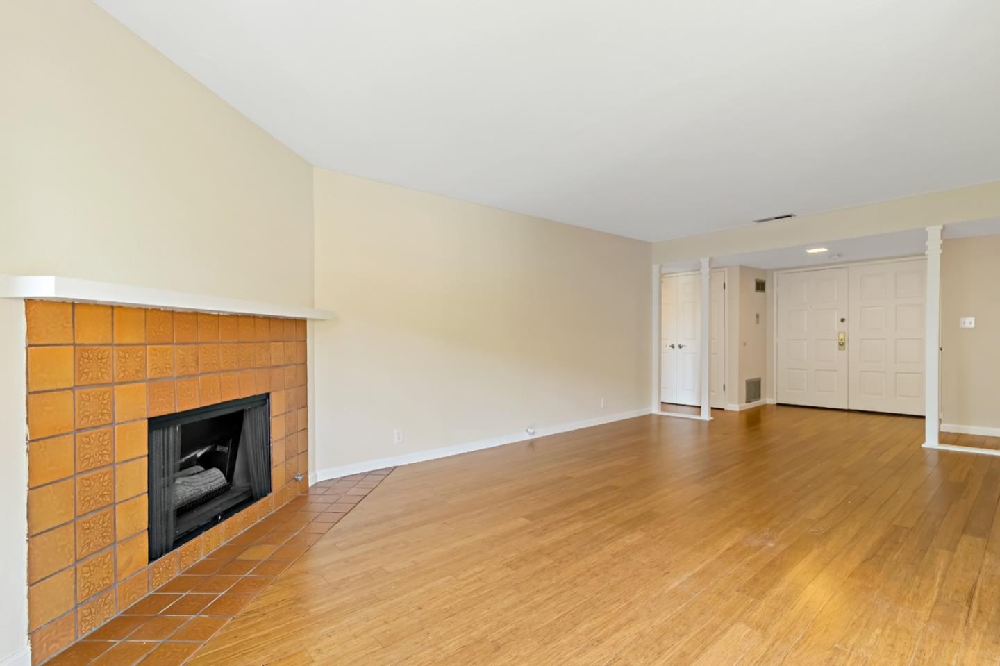 Detail Gallery Image 14 of 46 For 775 Chestnut St #17,  San Carlos,  CA 94070 - 1 Beds | 1 Baths