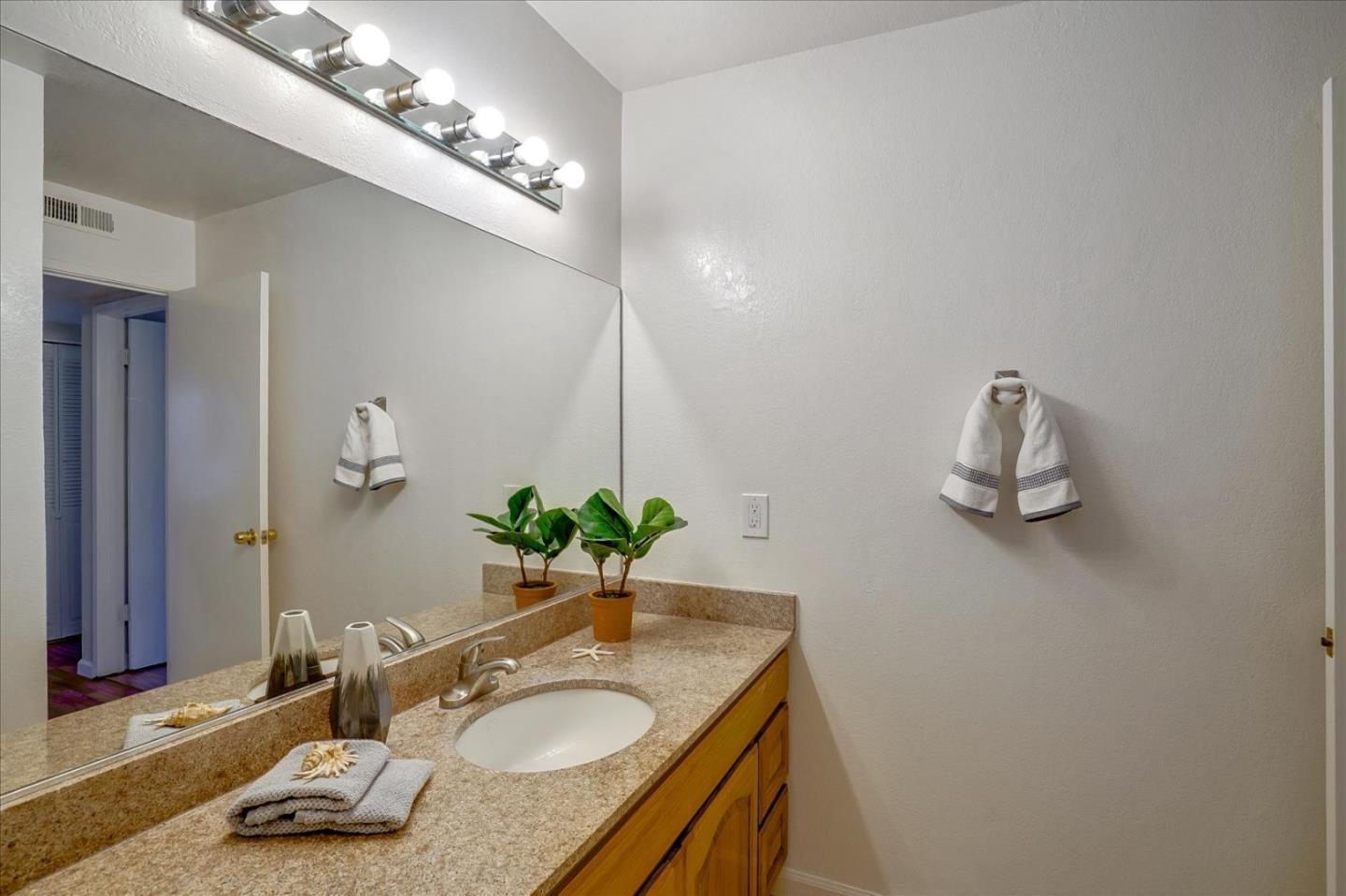 Detail Gallery Image 13 of 20 For 80 Rancho Dr a,  San Jose,  CA 95111 - 2 Beds | 1 Baths