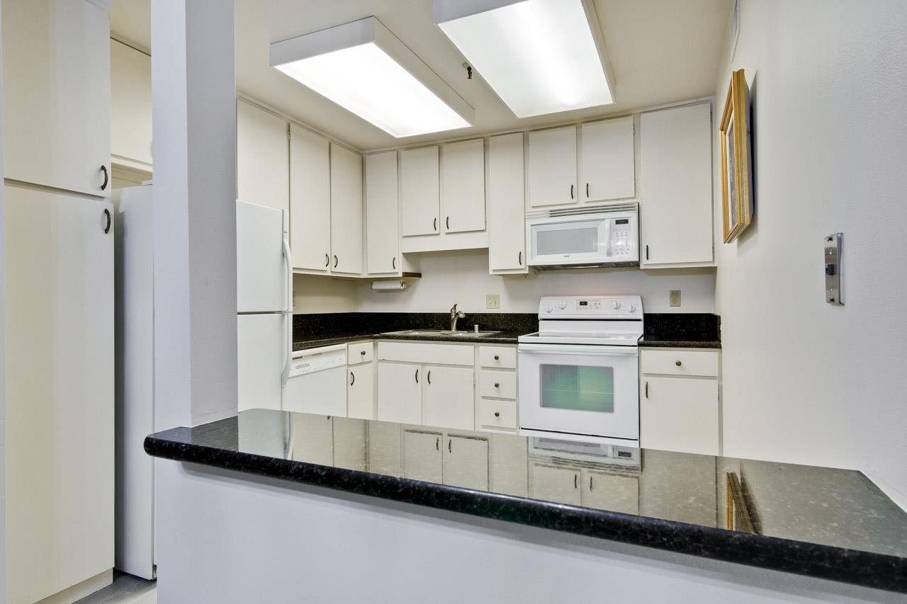 Detail Gallery Image 14 of 45 For 49 Showers Dr #A335,  Mountain View,  CA 94040 - 2 Beds | 2 Baths