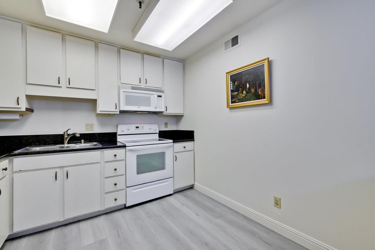 Detail Gallery Image 15 of 45 For 49 Showers Dr #A335,  Mountain View,  CA 94040 - 2 Beds | 2 Baths