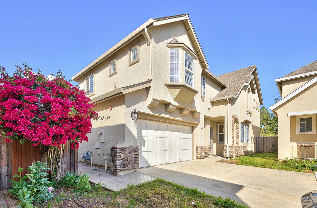 Detail Gallery Image 1 of 1 For 1930 Bradbury St, Salinas,  CA 93906 - 3 Beds | 2/1 Baths