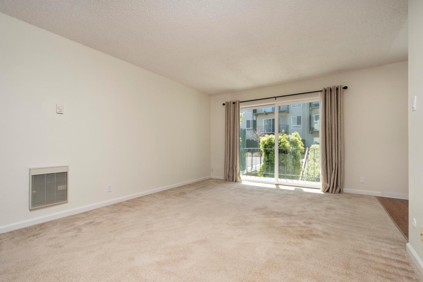 Detail Gallery Image 4 of 15 For 902 Peninsula Ave #203,  San Mateo,  CA 94401 - 0 Beds | 1 Baths