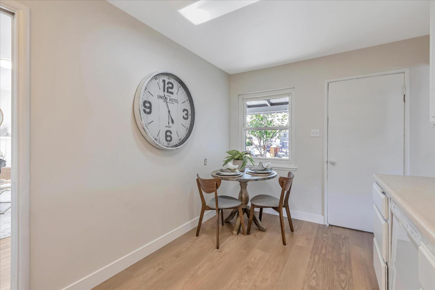 Detail Gallery Image 10 of 37 For 1765 Townsend Ave, Santa Clara,  CA 95051 - 3 Beds | 2 Baths