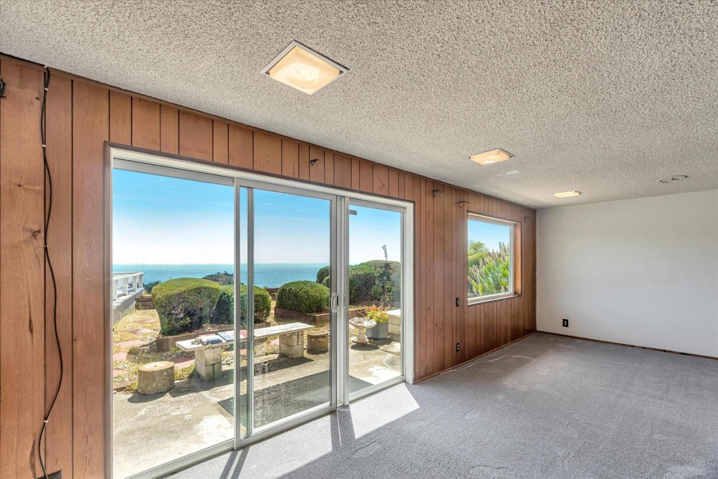 Detail Gallery Image 16 of 61 For 201 Golden Bay Dr, Pacifica,  CA 94044 - 3 Beds | 3 Baths