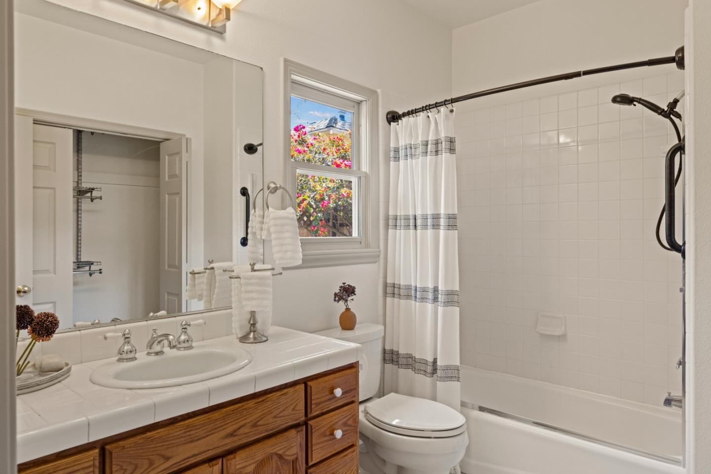 Detail Gallery Image 20 of 39 For 703 Spruce Ave, Pacific Grove,  CA 93950 - 3 Beds | 2 Baths