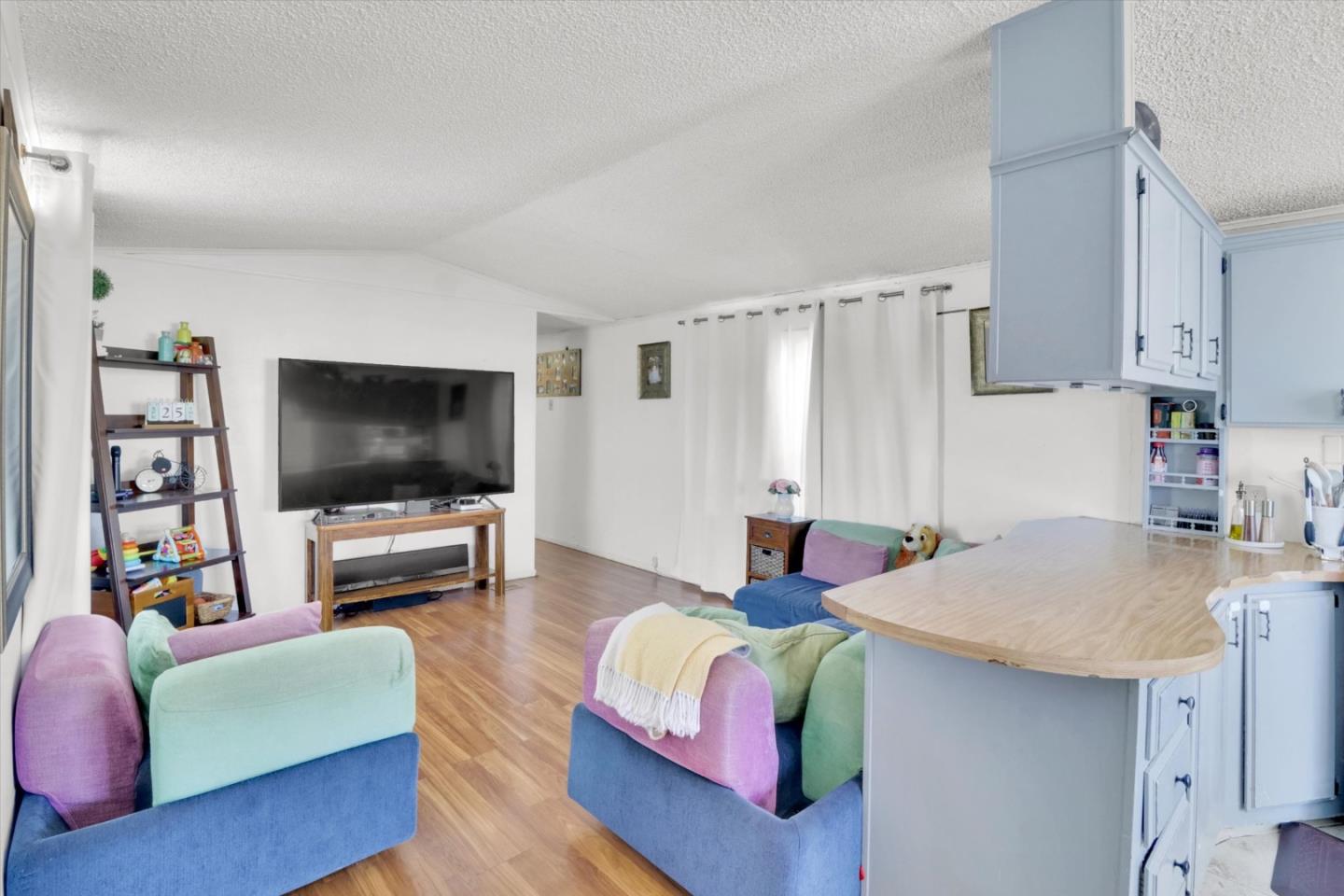 Detail Gallery Image 7 of 22 For 3015 E Bayshore Rd #337,  Redwood City,  CA 94063 - 2 Beds | 1 Baths