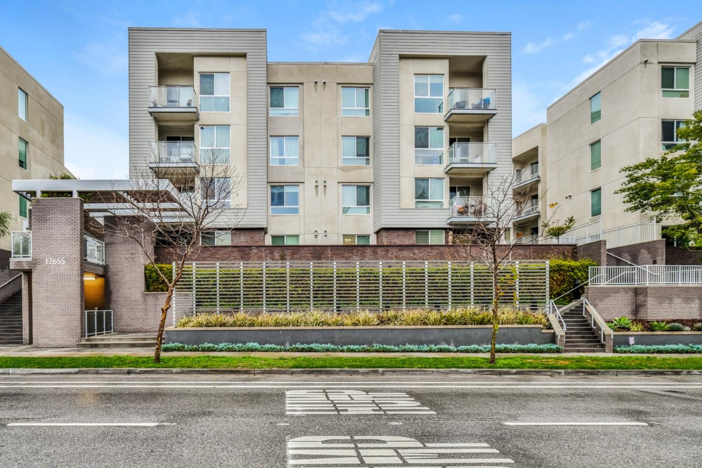 Detail Gallery Image 1 of 31 For 12655 Bluff Creek Dr #311,  Playa Vista,  CA 90094 - 1 Beds | 1 Baths