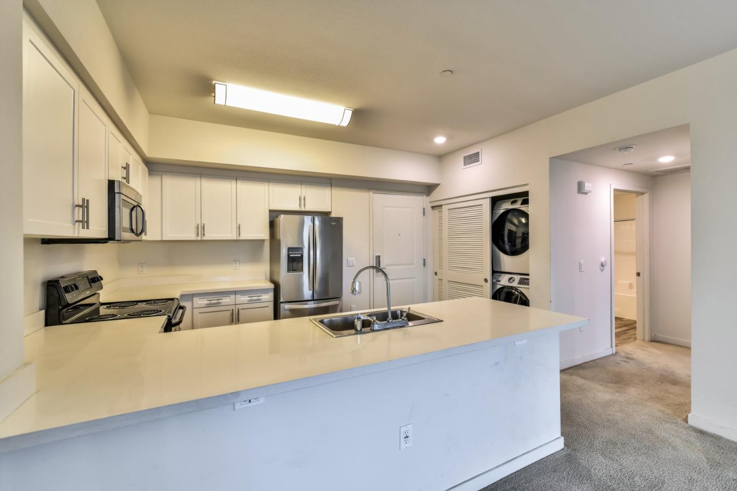 Detail Gallery Image 10 of 31 For 12655 Bluff Creek Dr #311,  Playa Vista,  CA 90094 - 1 Beds | 1 Baths