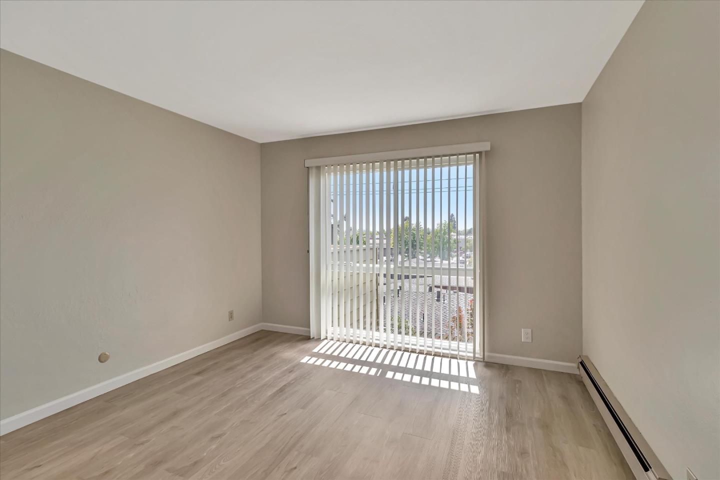 Detail Gallery Image 21 of 36 For 1033 Crestview Dr #310,  Mountain View,  CA 94040 - 2 Beds | 2 Baths
