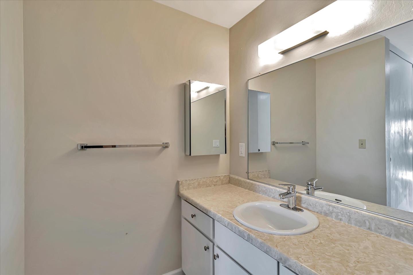 Detail Gallery Image 25 of 36 For 1033 Crestview Dr #310,  Mountain View,  CA 94040 - 2 Beds | 2 Baths