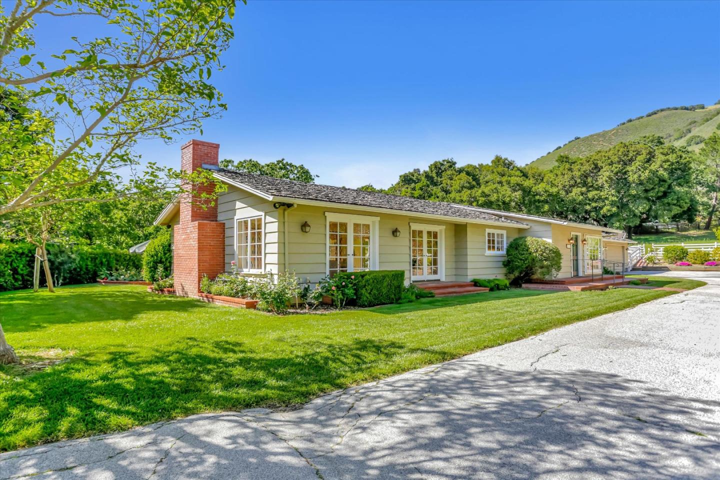 Detail Gallery Image 1 of 44 For 22 La Rancheria, Carmel Valley,  CA 93924 - 3 Beds | 3/1 Baths