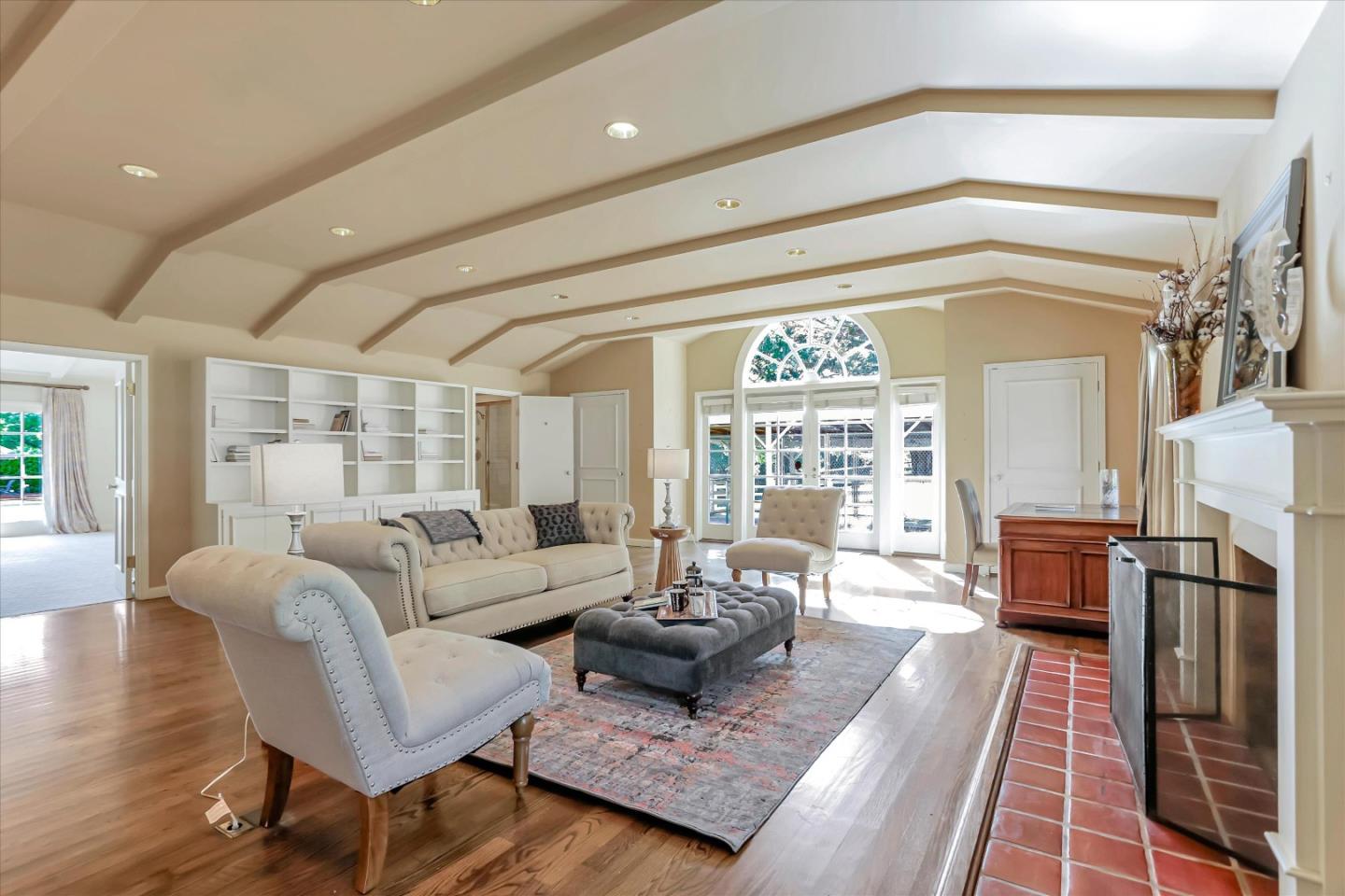 Detail Gallery Image 18 of 44 For 22 La Rancheria, Carmel Valley,  CA 93924 - 3 Beds | 3/1 Baths