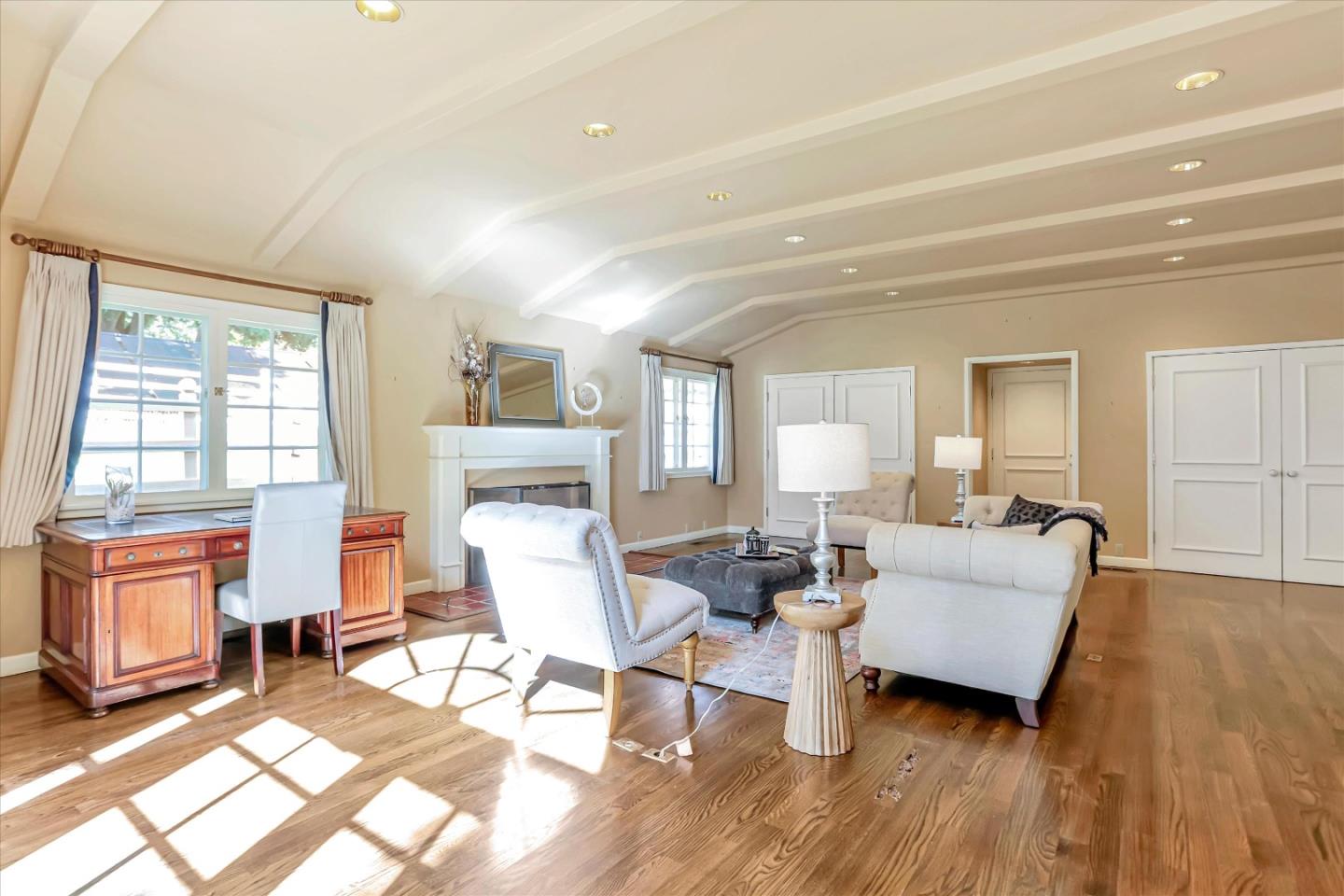 Detail Gallery Image 19 of 44 For 22 La Rancheria, Carmel Valley,  CA 93924 - 3 Beds | 3/1 Baths