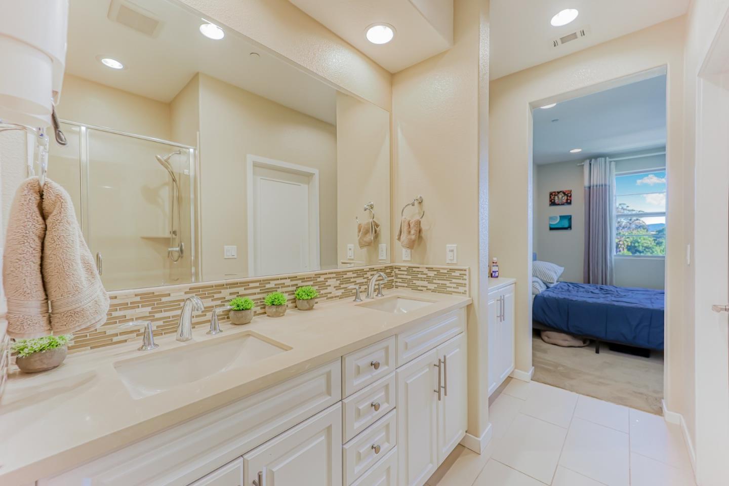 Detail Gallery Image 14 of 34 For 1092 Pear Orchard Dr, San Jose,  CA 95131 - 3 Beds | 3/1 Baths