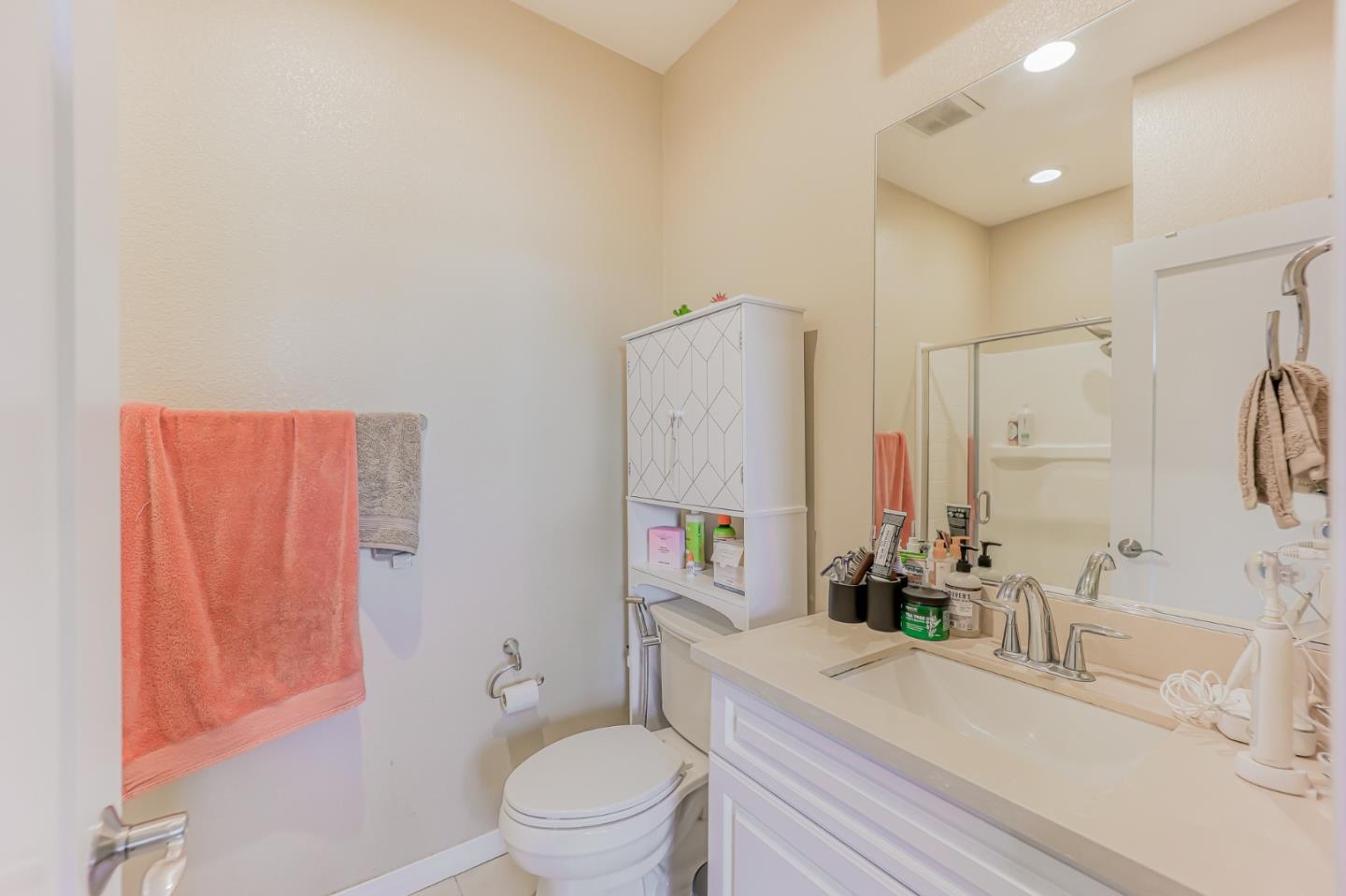 Detail Gallery Image 22 of 34 For 1092 Pear Orchard Dr, San Jose,  CA 95131 - 3 Beds | 3/1 Baths