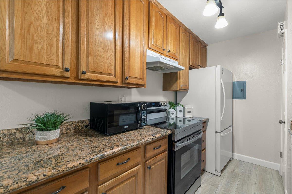 Detail Gallery Image 9 of 17 For 792 Warring Dr #3,  San Jose,  CA 95123 - 2 Beds | 1 Baths