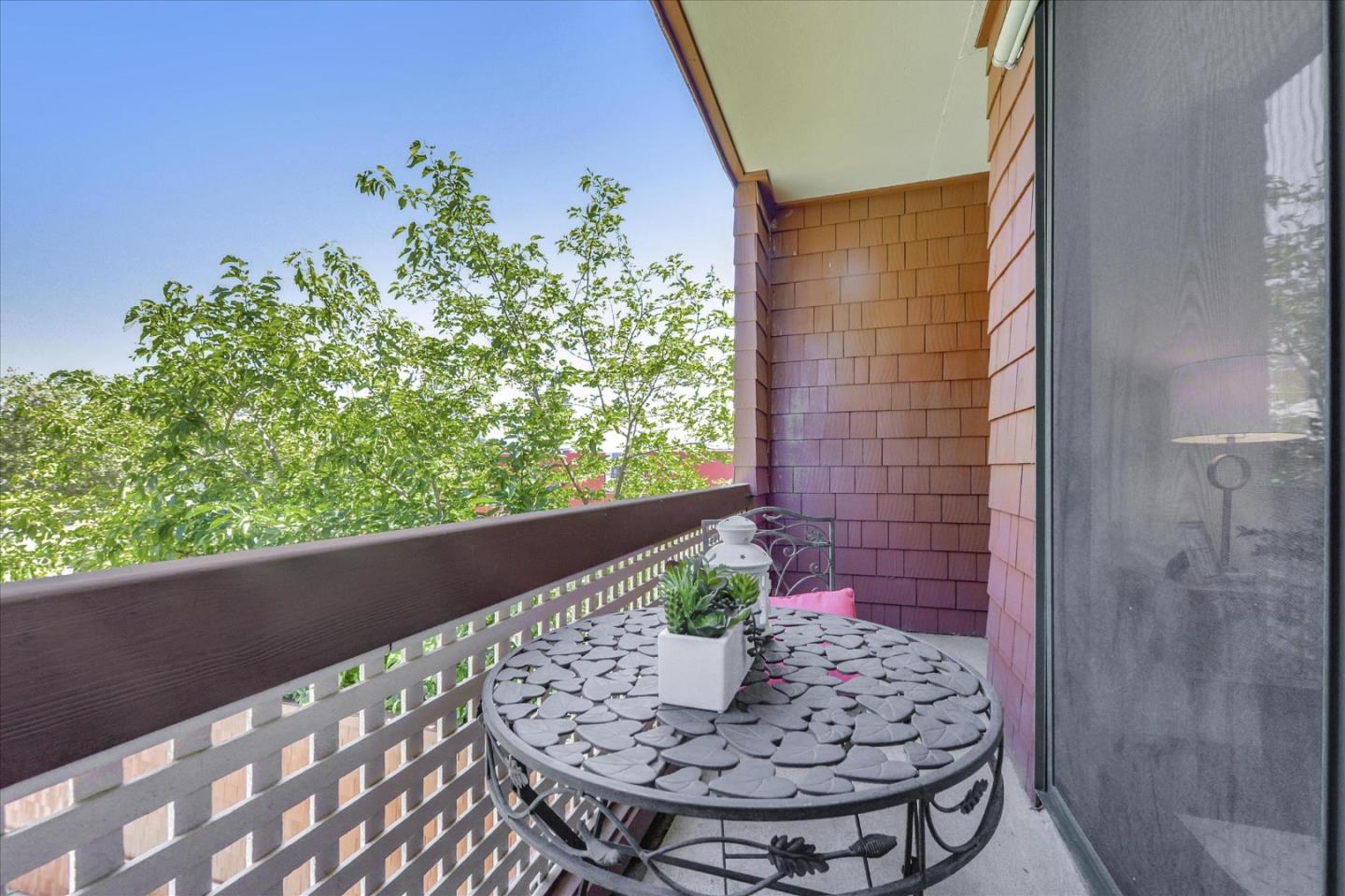 Detail Gallery Image 14 of 41 For 4250 El Camino Real #A207,  Palo Alto,  CA 94306 - 2 Beds | 1 Baths