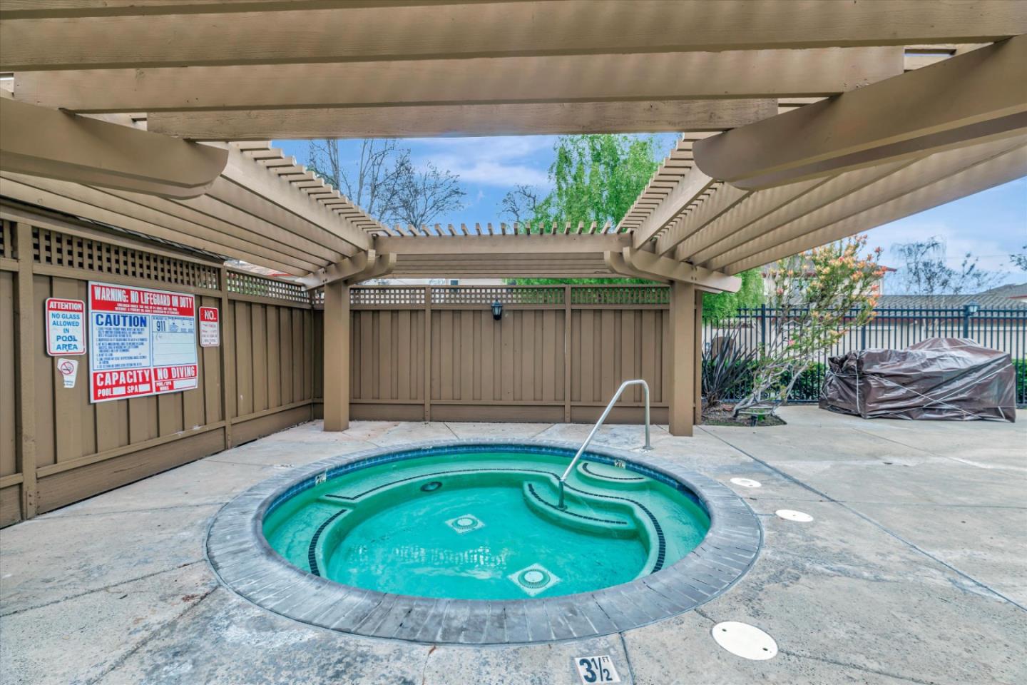 Detail Gallery Image 38 of 51 For 2042 Fan Palm Ct, Santa Clara,  CA 95050 - 2 Beds | 2 Baths