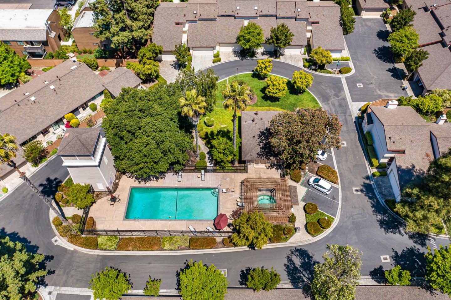 Detail Gallery Image 39 of 51 For 2042 Fan Palm Ct, Santa Clara,  CA 95050 - 2 Beds | 2 Baths