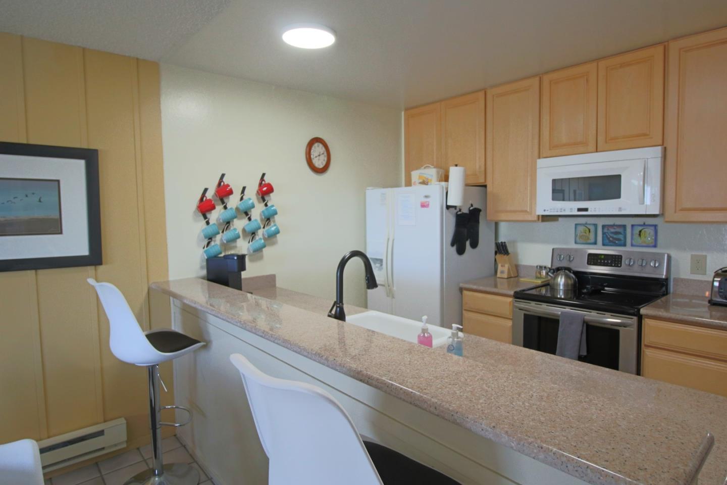 Detail Gallery Image 5 of 14 For 101 Shell Dr #247,  Watsonville,  CA 95076 - 1 Beds | 1 Baths