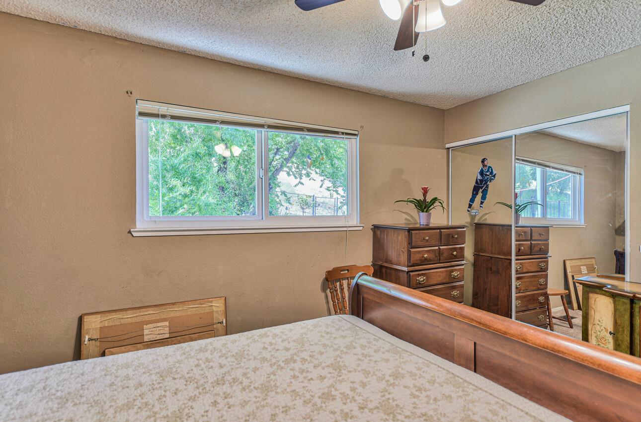 Detail Gallery Image 30 of 40 For 17411 Holiday Dr, Morgan Hill,  CA 95037 - 4 Beds | 2/1 Baths