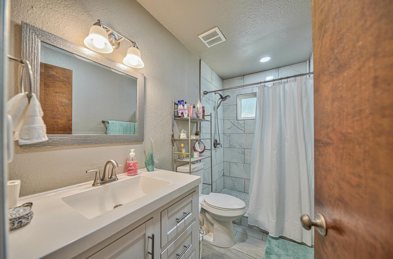 Detail Gallery Image 31 of 40 For 17411 Holiday Dr, Morgan Hill,  CA 95037 - 4 Beds | 2/1 Baths