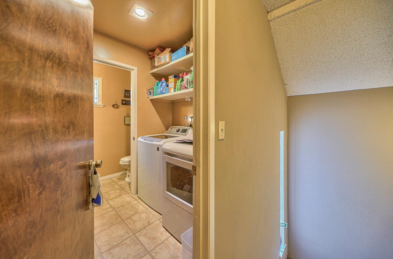 Detail Gallery Image 34 of 40 For 17411 Holiday Dr, Morgan Hill,  CA 95037 - 4 Beds | 2/1 Baths
