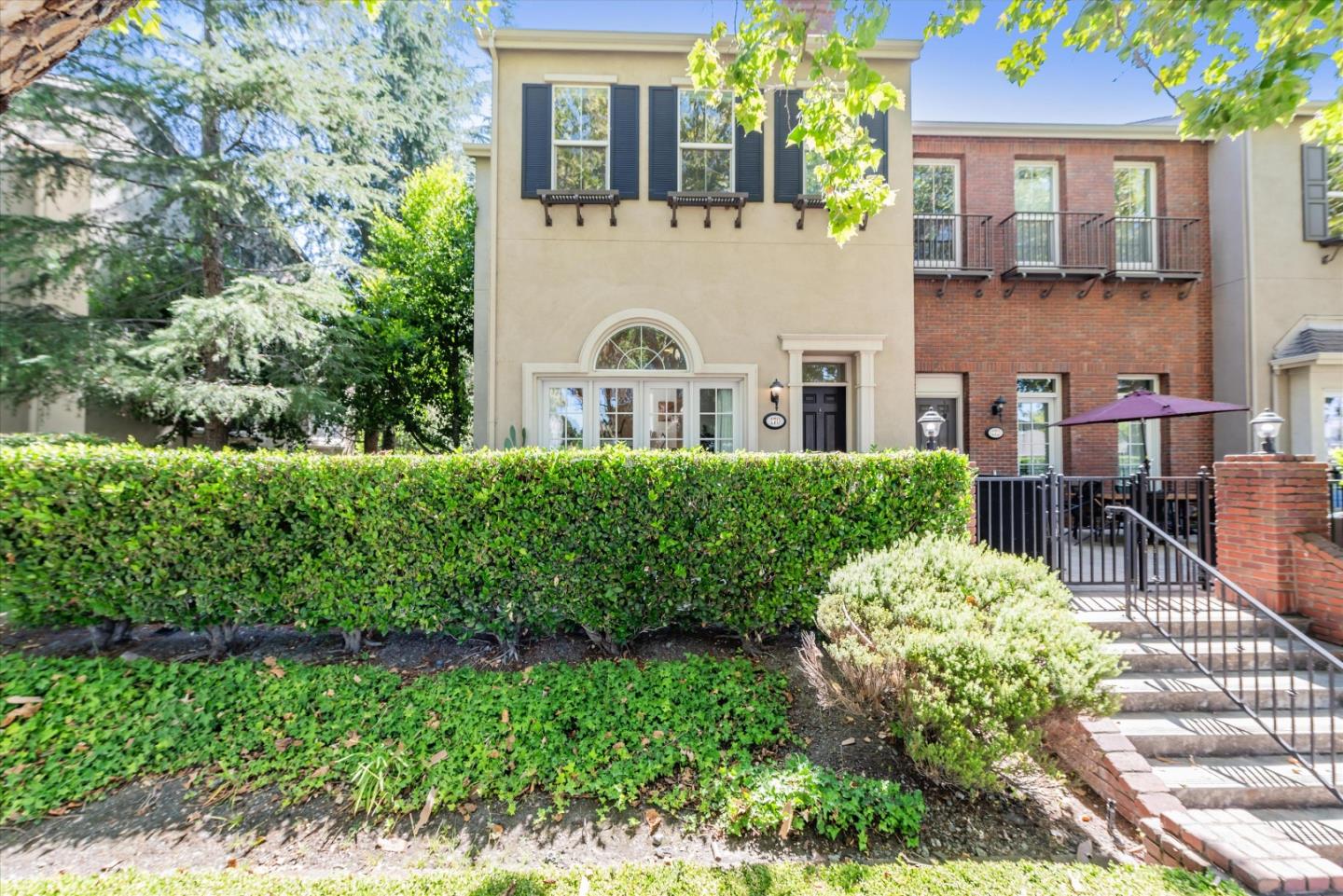 Detail Gallery Image 2 of 51 For 170 Sunol St, San Jose,  CA 95126 - 3 Beds | 2/1 Baths