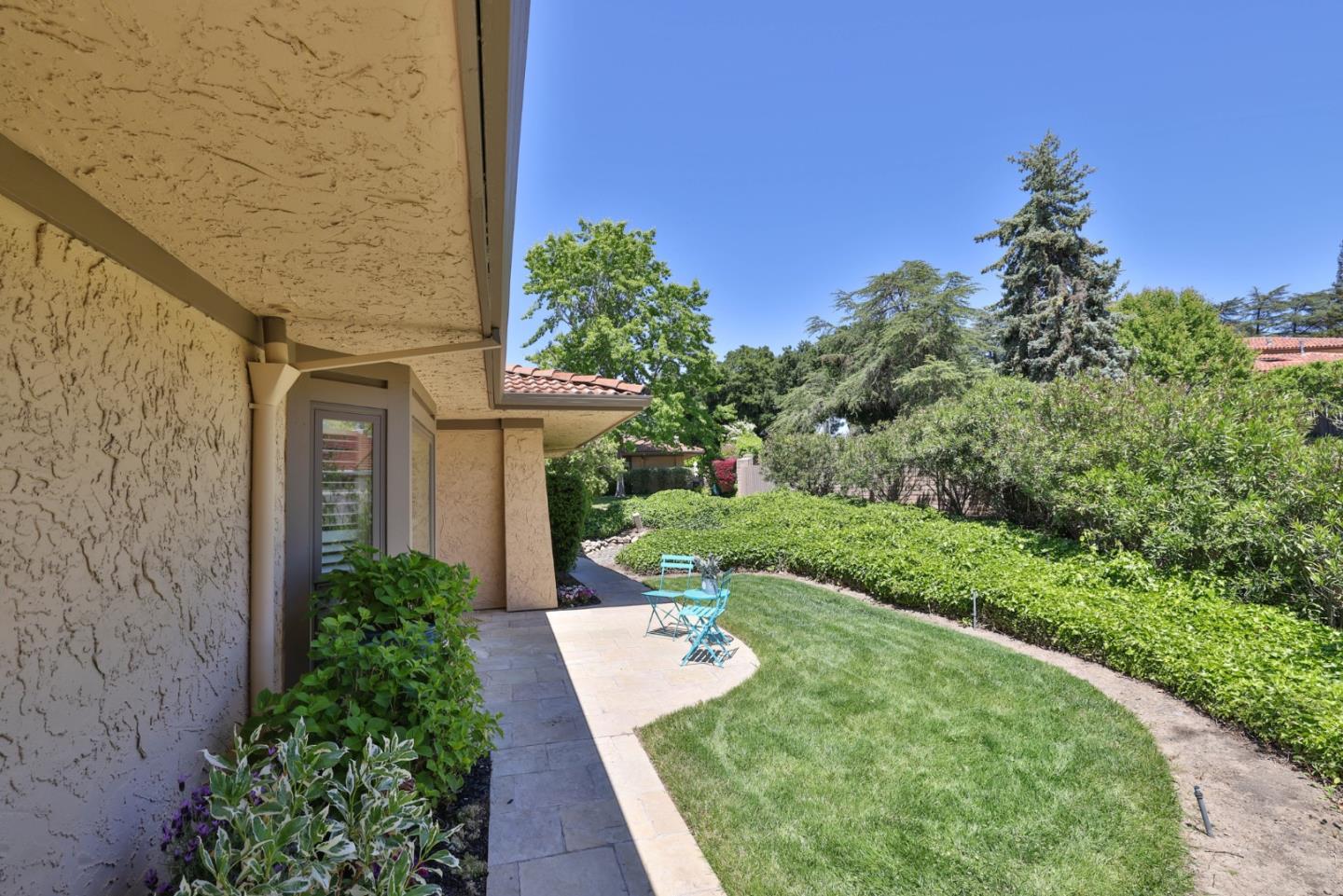 Detail Gallery Image 39 of 61 For 22306 Rancho Deep Cliff Dr, Cupertino,  CA 95014 - 2 Beds | 2 Baths