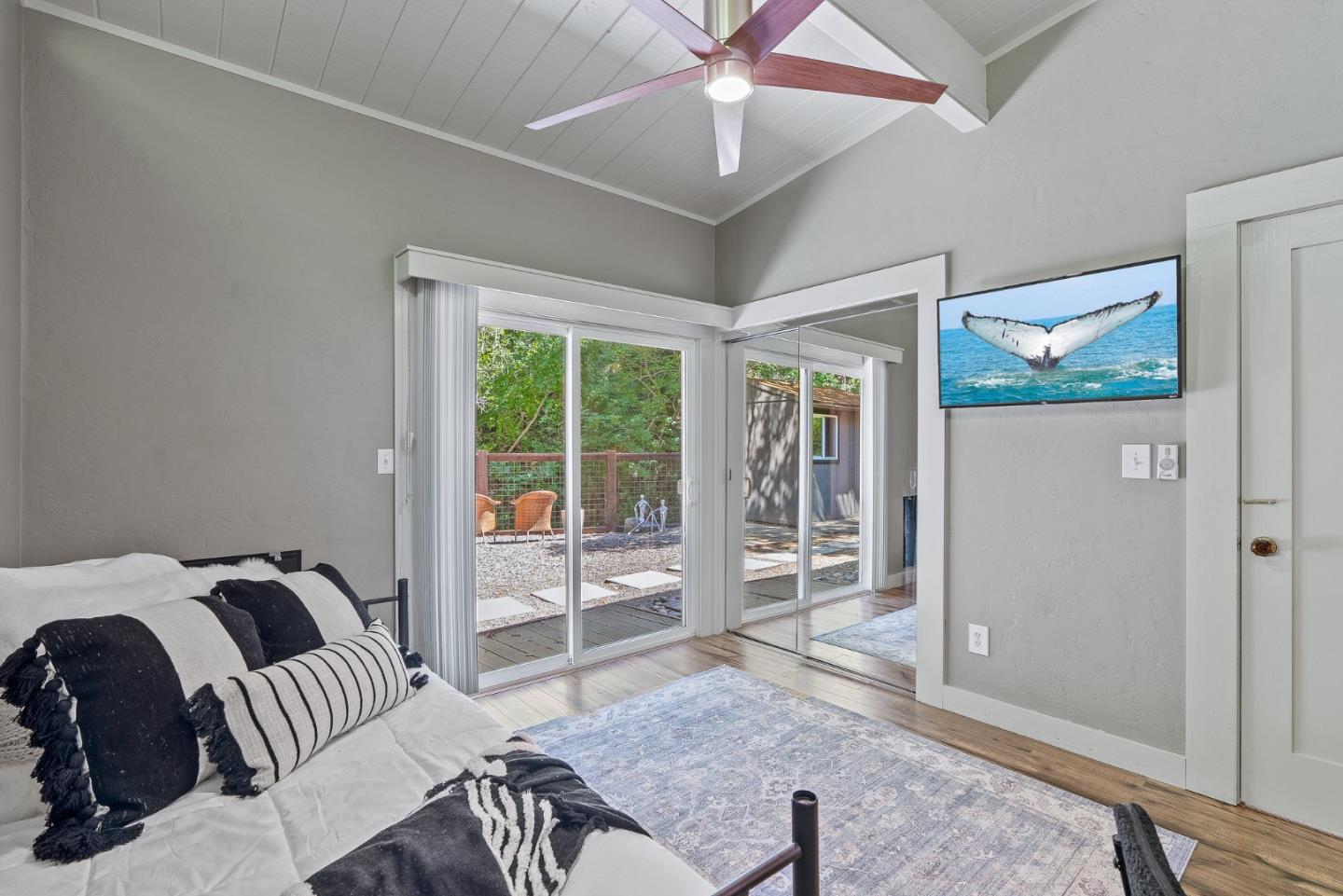 Detail Gallery Image 19 of 34 For 60 Southbank Rd, Carmel Valley,  CA 93924 - 2 Beds | 1 Baths