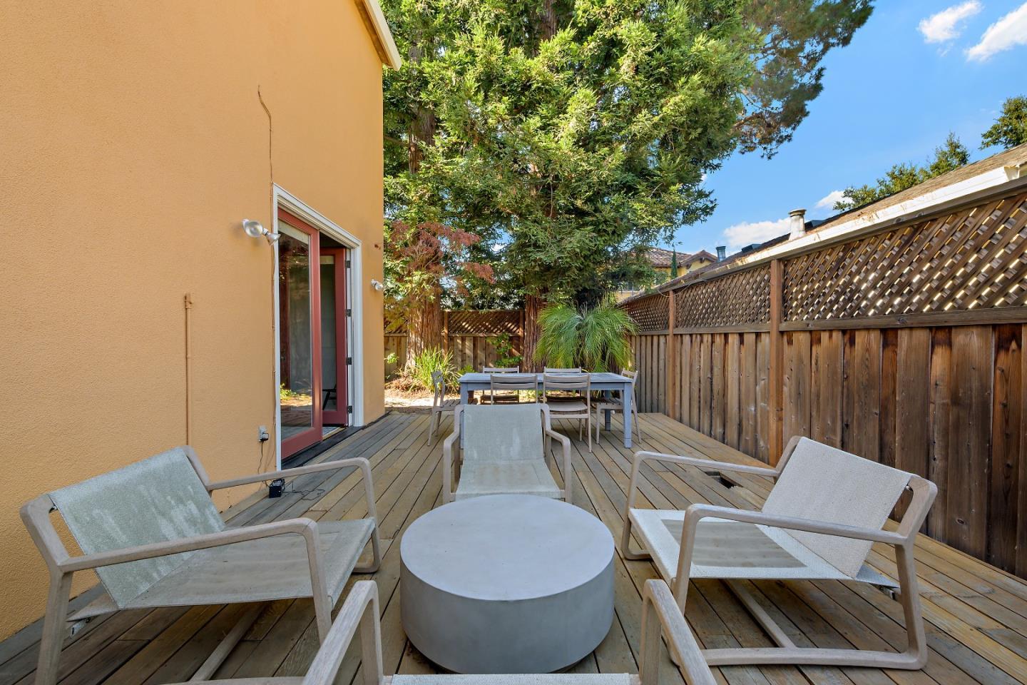 Detail Gallery Image 23 of 29 For 994 Menlo Ave #10,  Menlo Park,  CA 94025 - 2 Beds | 2/1 Baths