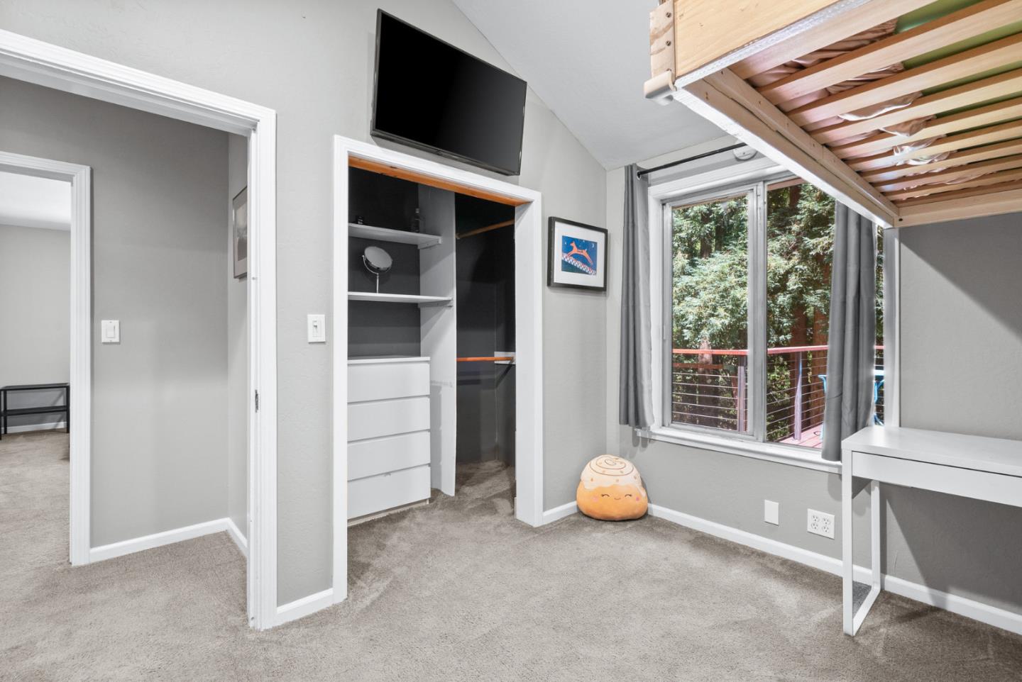 Detail Gallery Image 35 of 84 For 752 Glen Canyon Rd, Santa Cruz,  CA 95060 - 3 Beds | 2 Baths