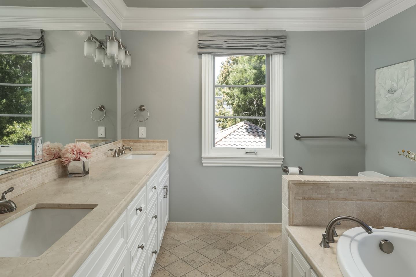 Detail Gallery Image 28 of 43 For 1508 Cypress Ave, Burlingame,  CA 94010 - 5 Beds | 4/1 Baths