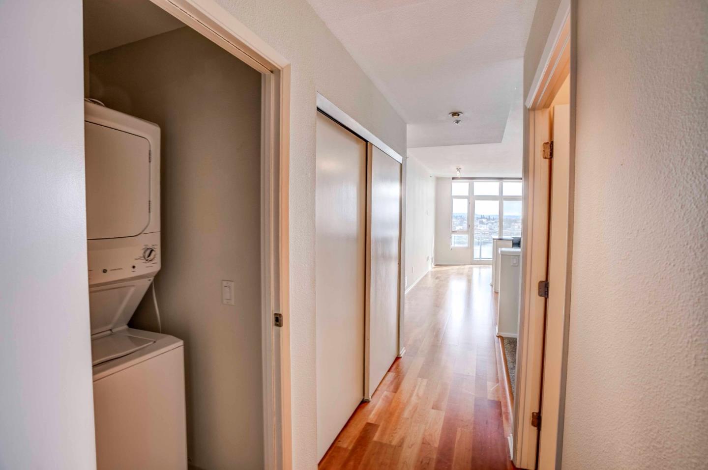 Detail Gallery Image 11 of 21 For 1 Lakeside Dr #1408,  Oakland,  CA 94612 - 0 Beds | 1 Baths