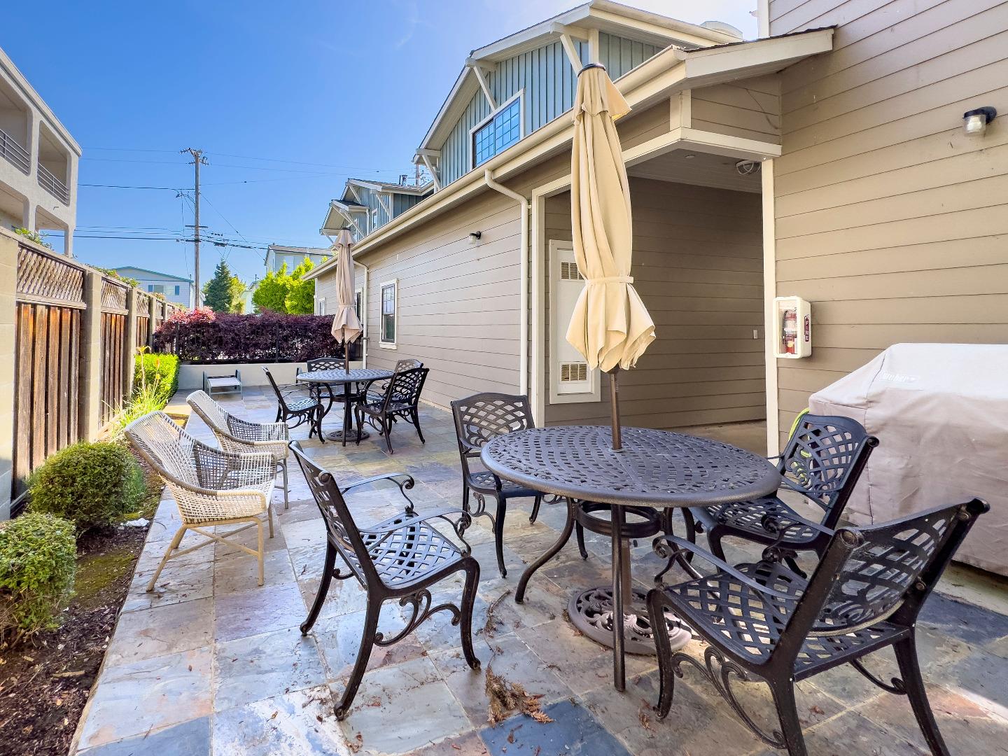 Detail Gallery Image 17 of 19 For 904 Bayswater Ave #6,  Burlingame,  CA 94010 - 2 Beds | 2 Baths