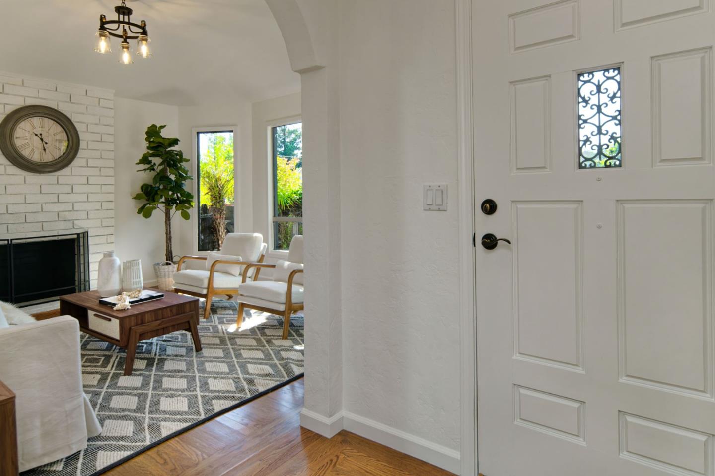 Detail Gallery Image 7 of 35 For 648 Palmer Ln, Menlo Park,  CA 94025 - 3 Beds | 2 Baths
