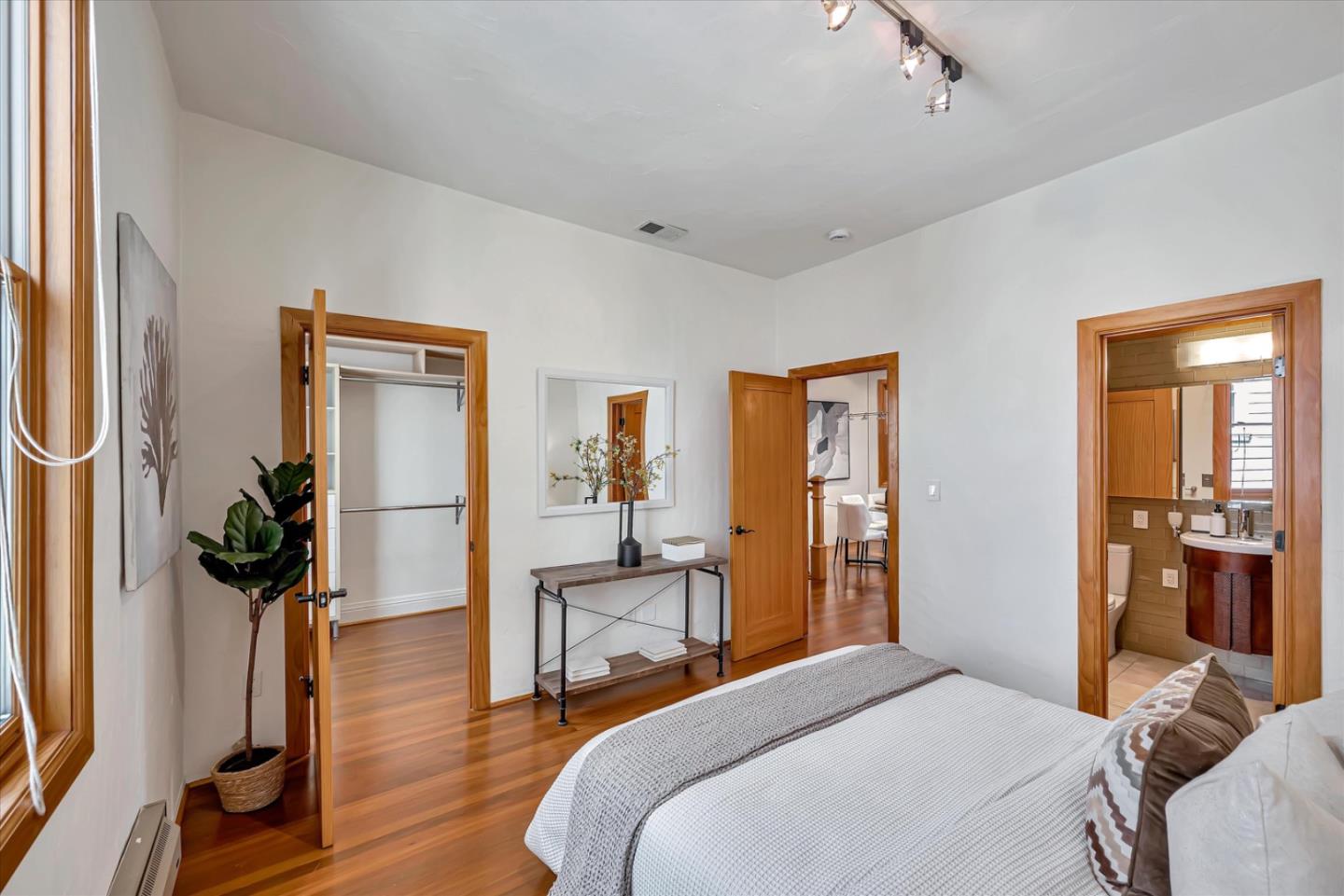 Detail Gallery Image 31 of 42 For 15 Fresno St, San Francisco,  CA 94133 - 3 Beds | 2 Baths